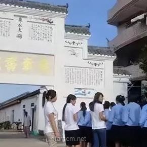 夫妻拒养网瘾儿子，法院调解促和谐